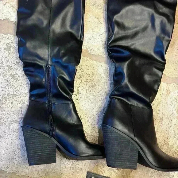 Charles by Charles David Wire Boots black 9 - Picture 7 of 7